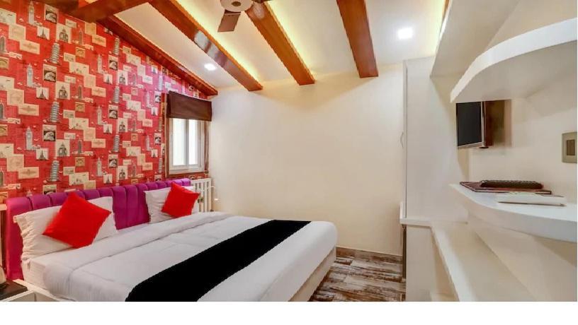 Hotel Mansa Kanpur Zewnętrze zdjęcie